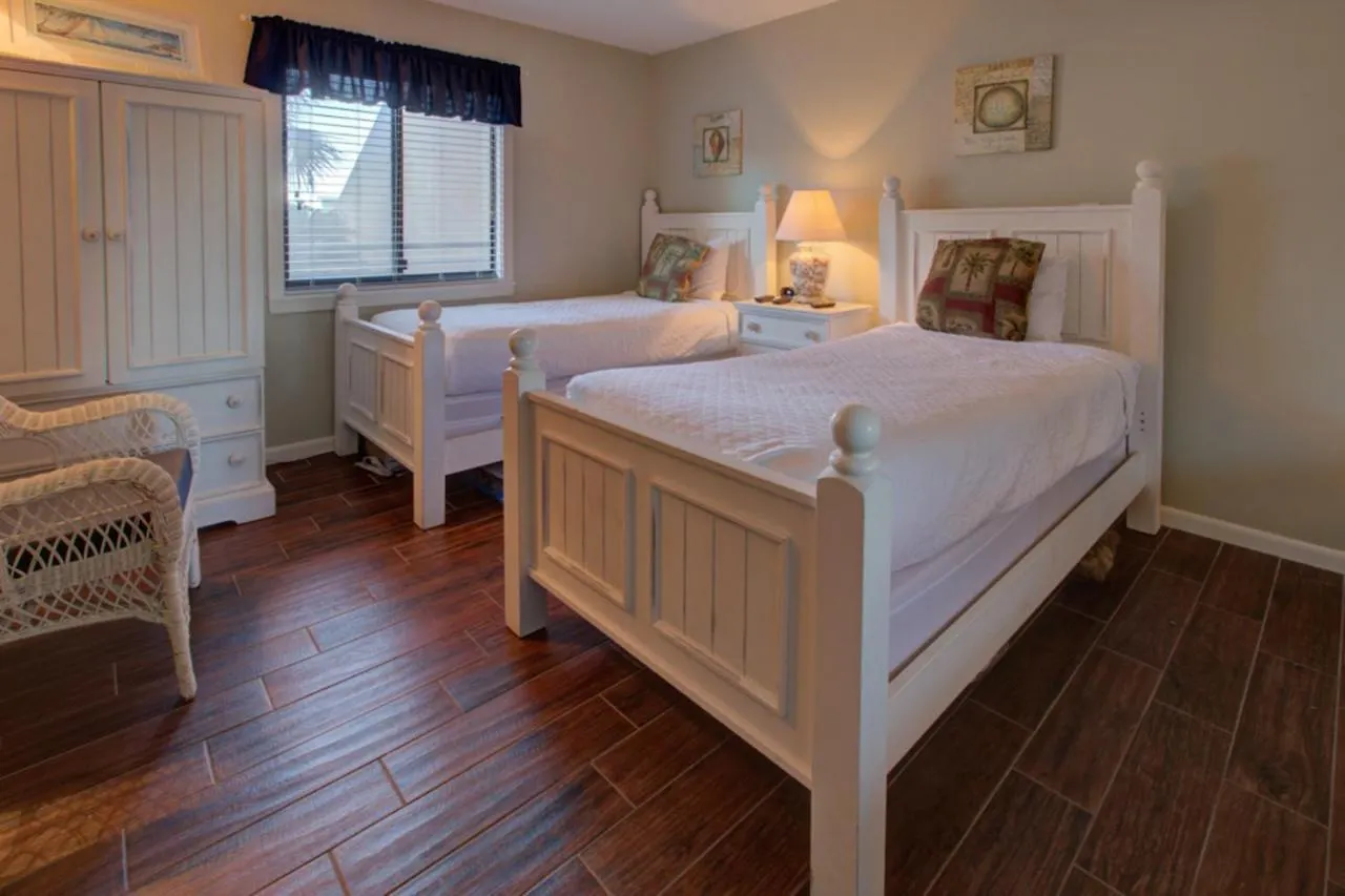 Emerald Towers Destin Apartment