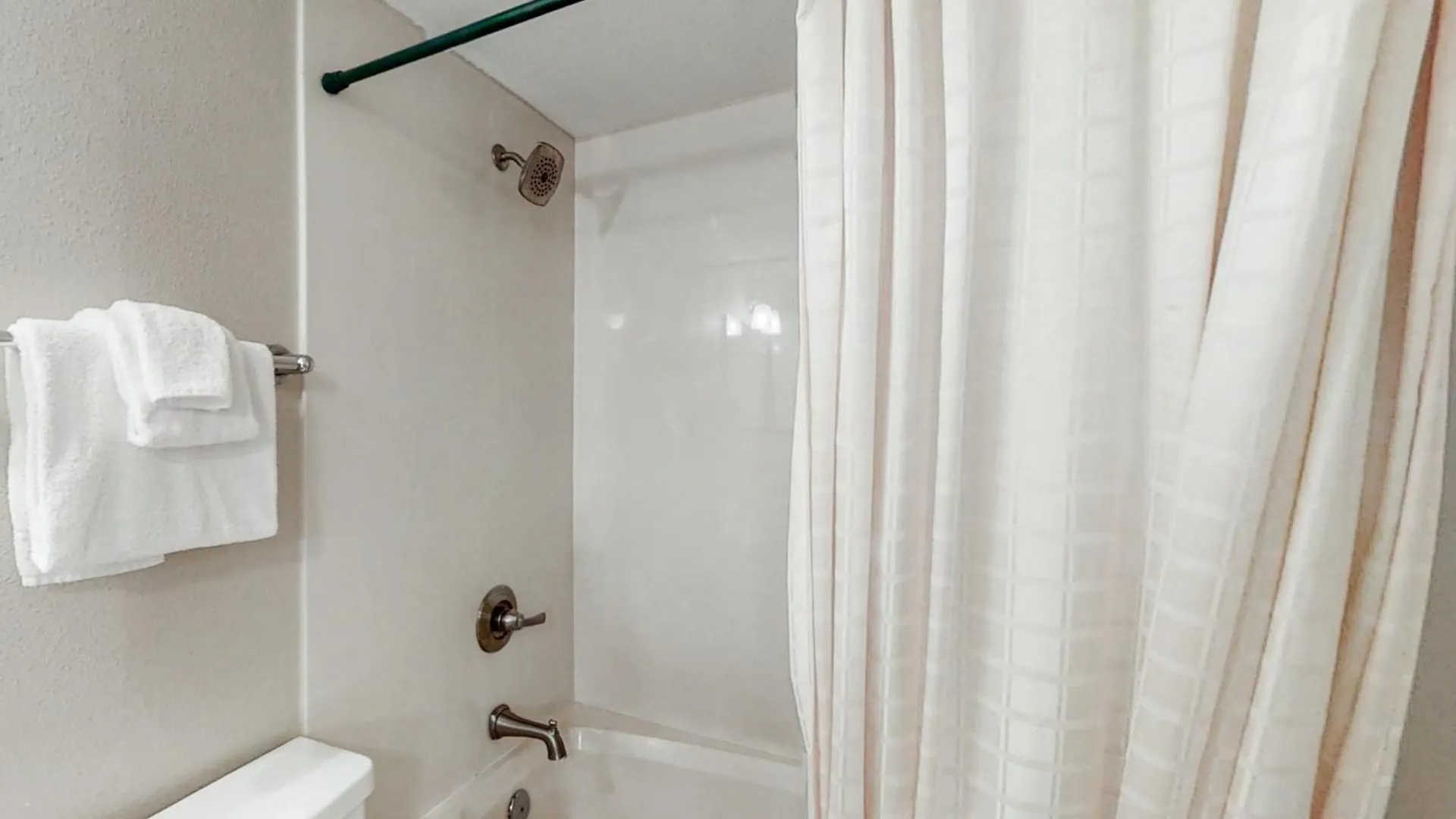 Emerald Towers Destin Apartment